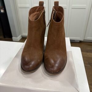 BP Lance Block Heel Bootie Cognac - Size 9
